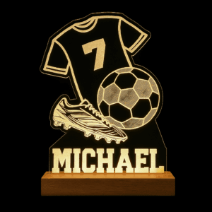 Fantastische lamp met voetbalshirt, schoen en voetbal. En natuurlijk met jouw eigen naam!