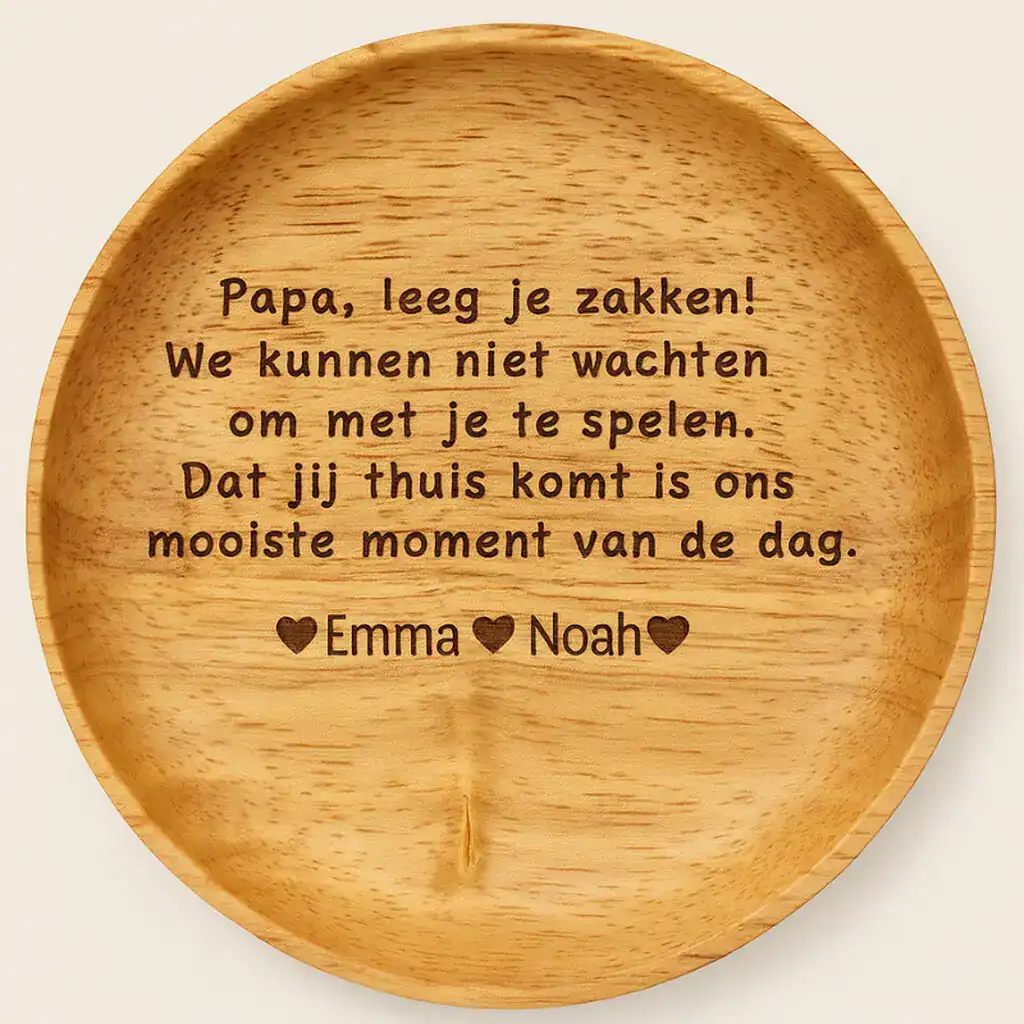 Houten schaaltje om je sleutels op te leggen zodra je thuis komt. Gepersonaliseerd met de namen van de kinderen. Papa raakt zijn sleutels nooit meer kwijt.